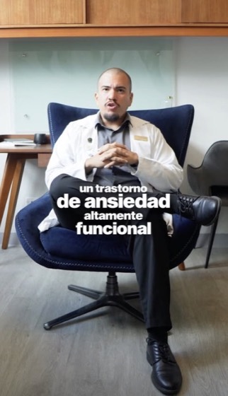 Ejemplo formato Cámara profesional (con guion)